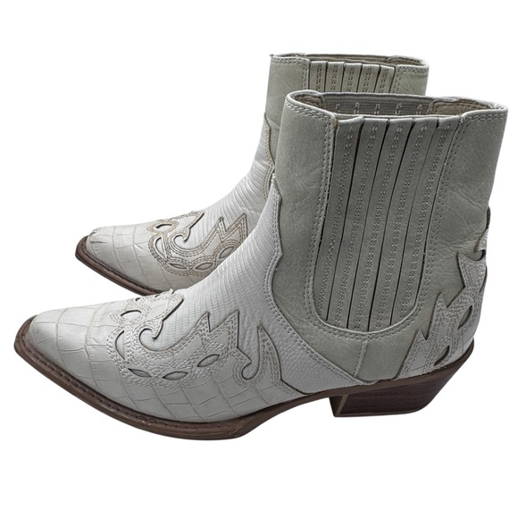 Coconuts by Matisse Shoes - Coconuts by Matisse Otis White Vegan Western Booties